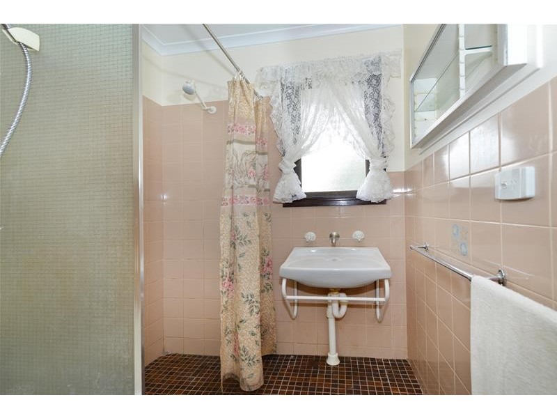 63 Glenhelen Road, Morphett Vale SA 5162