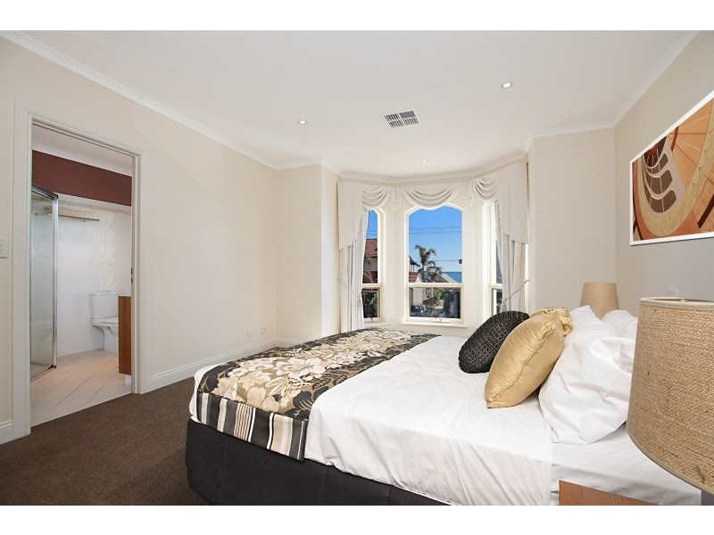 5 Gulf Parade, South Brighton SA 5048