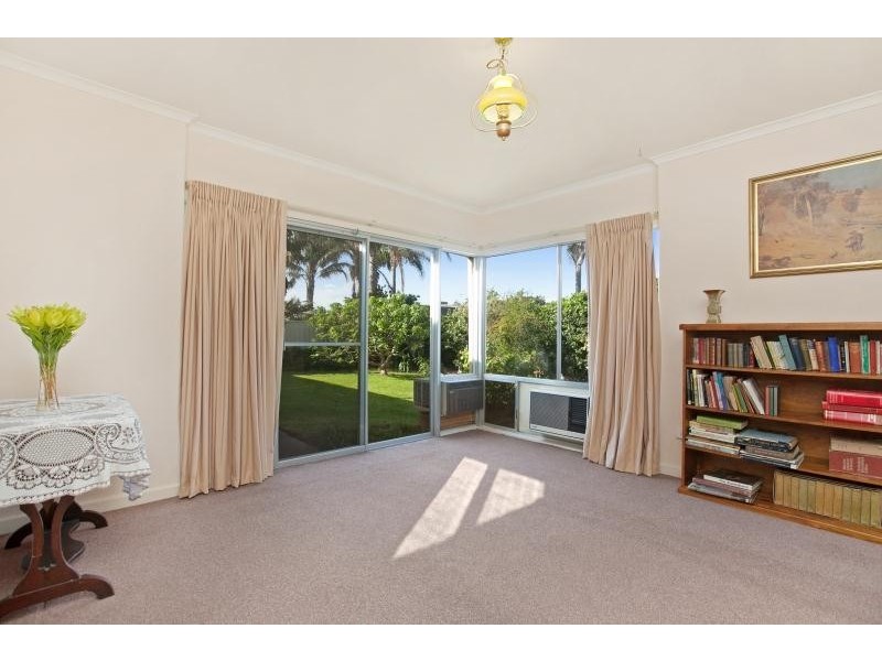 10 Dennis Drive, West Beach SA 5024