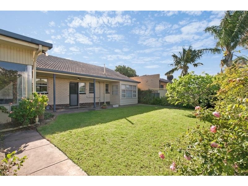 10 Dennis Drive, West Beach SA 5024