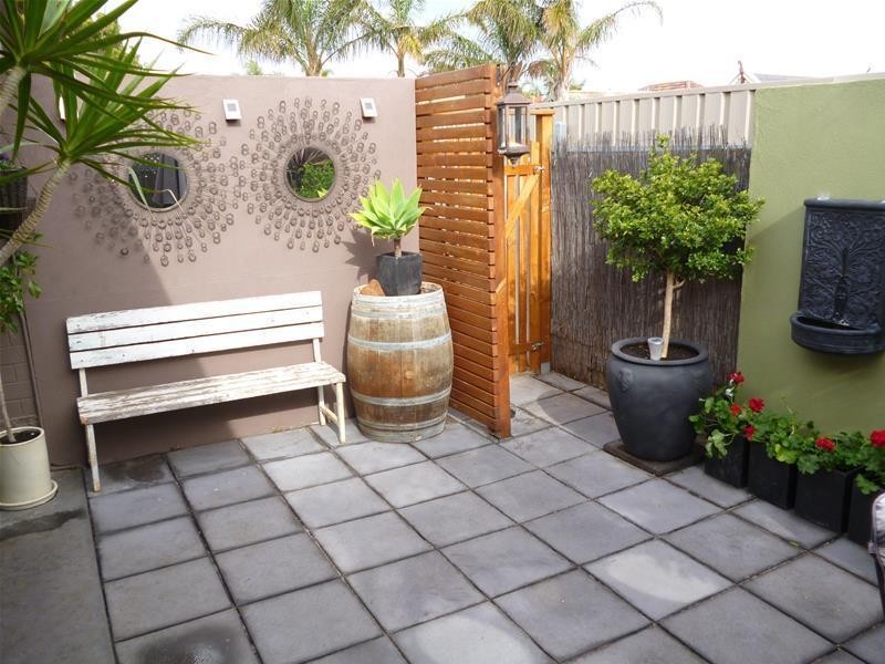 5/4 Barry Street, Henley Beach SA 5022