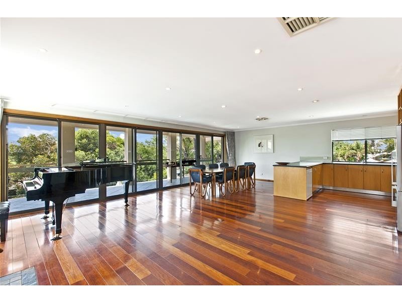 5 Military Road, West Beach SA 5024