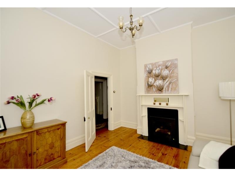 16 Nottingham Crescent, Glandore SA 5037