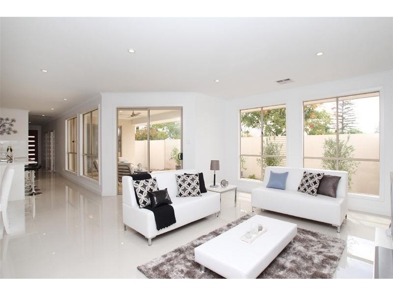 15 Mackay Avenue, North Plympton SA 5037