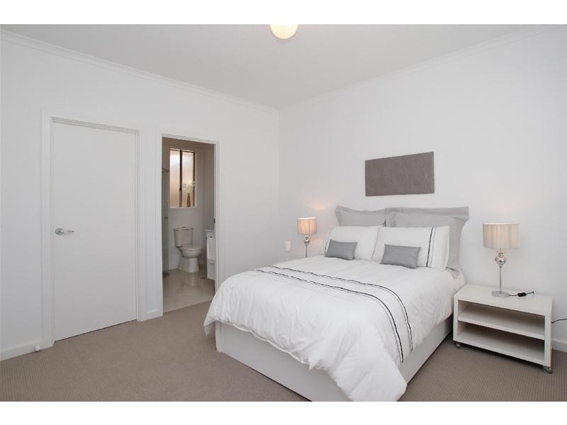 15 Mackay Avenue, North Plympton SA 5037