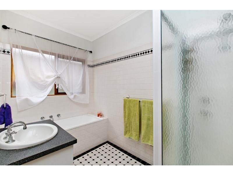 24 Eucla Avenue, Warradale SA 5046