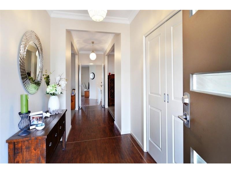 18 Torrey Road, Flagstaff Hill SA 5159