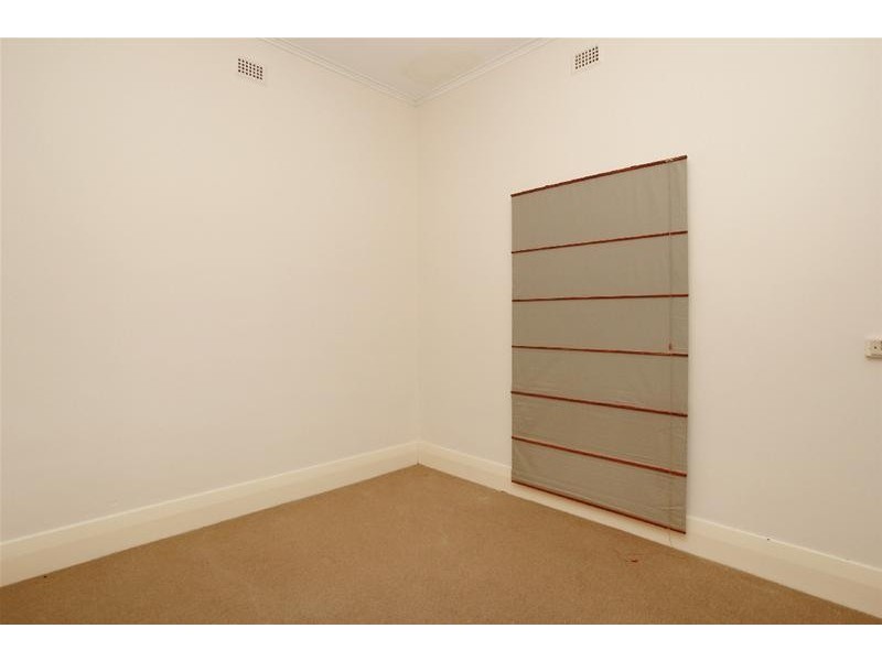 2 Giles Avenue, Glenelg SA 5045