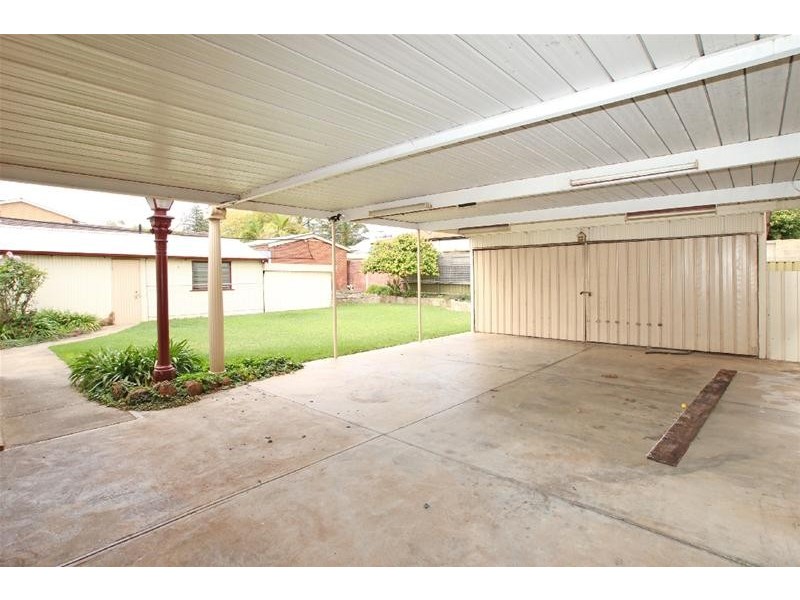 2 Giles Avenue, Glenelg SA 5045