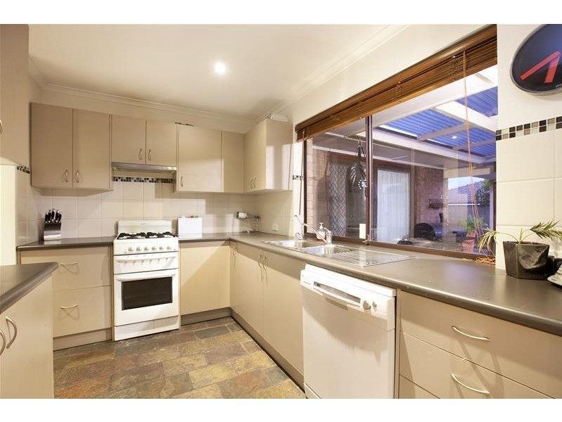 4 Scullin Crescent, Trott Park SA 5158