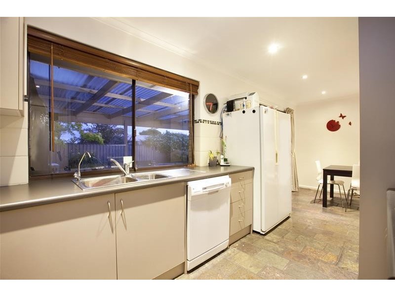 4 Scullin Crescent, Trott Park SA 5158