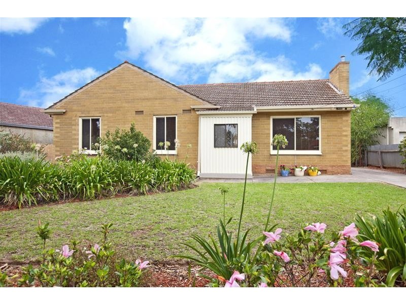 17 Township Road, Marion SA 5043