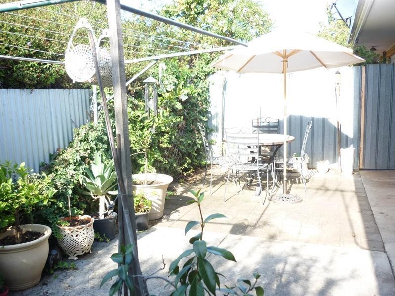 1/18 Pleasant Avenue, Glandore SA 5037