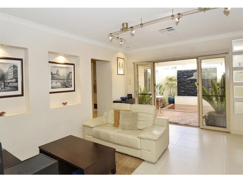 4 Stonehouse Avenue, Camden Park SA 5038