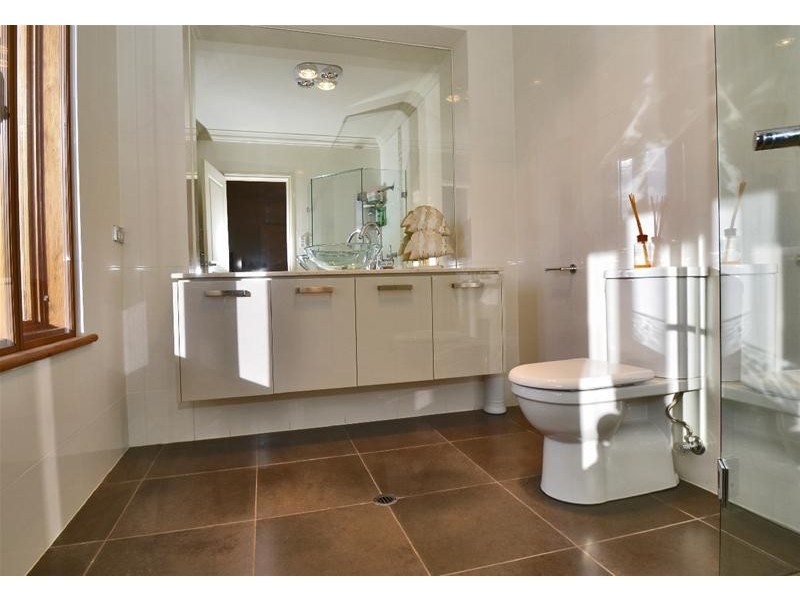 4 Stonehouse Avenue, Camden Park SA 5038