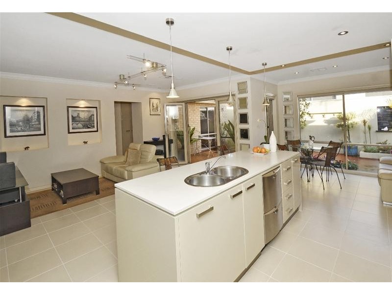 4 Stonehouse Avenue, Camden Park SA 5038