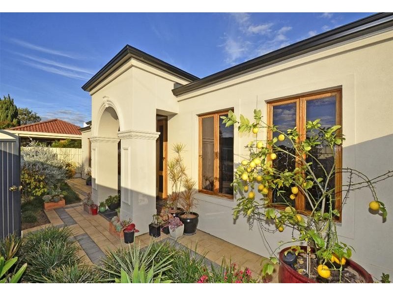 4 Stonehouse Avenue, Camden Park SA 5038