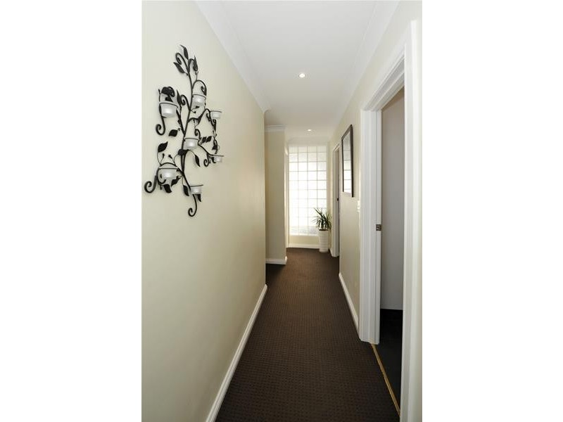 5 Hurley Grove, Hackham SA 5163