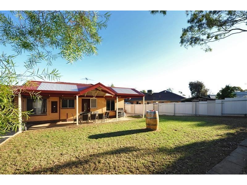 5 Hurley Grove, Hackham SA 5163
