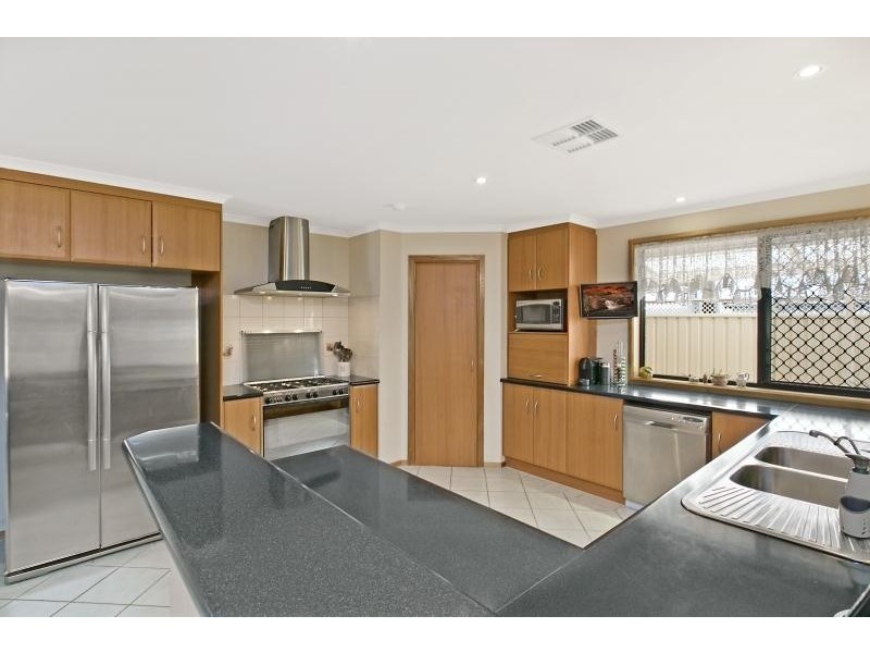 16 Mackay Avenue, North Plympton SA 5037