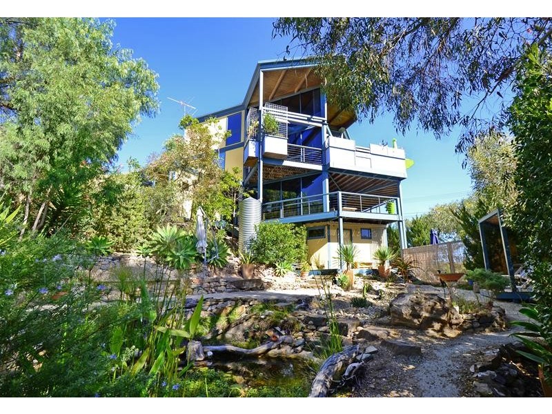 2 Caralue Road, Marino SA 5049