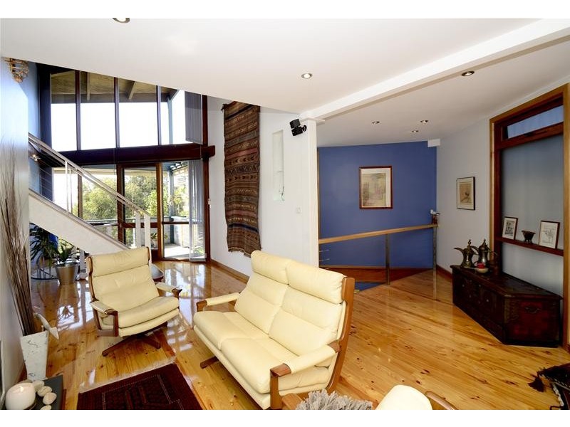 2 Caralue Road, Marino SA 5049