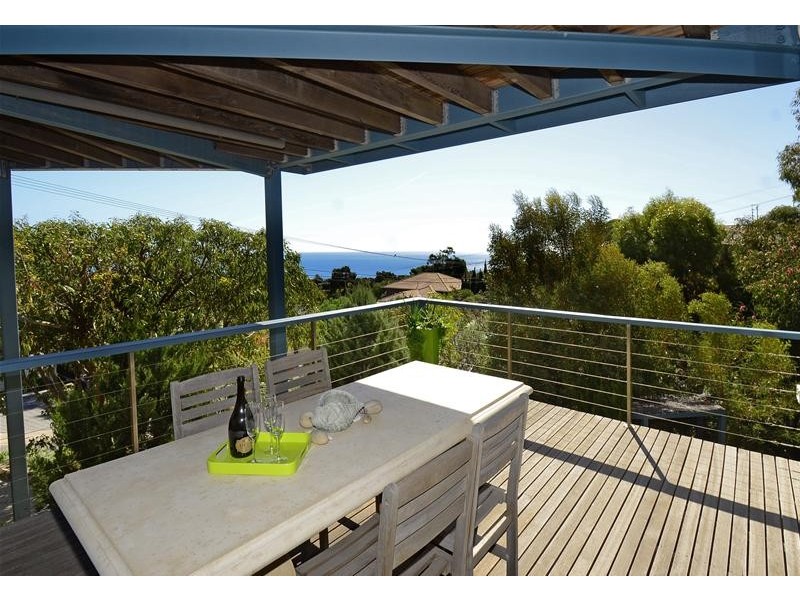 2 Caralue Road, Marino SA 5049