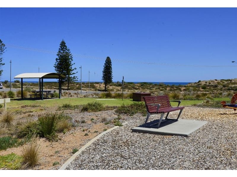 7 Bathurst Avenue, Moana SA 5169