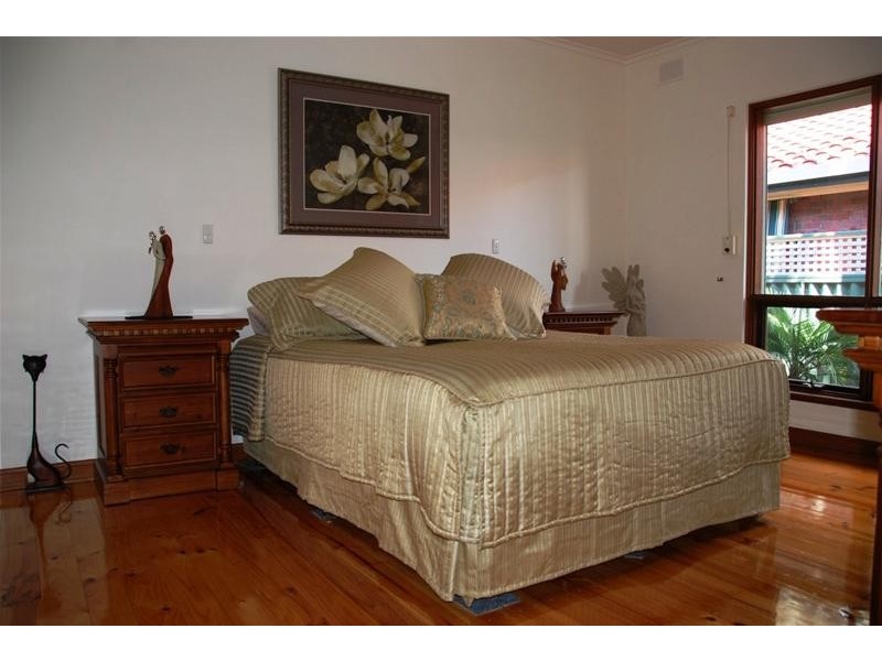 45 Oliphant Avenue, Marion SA 5043