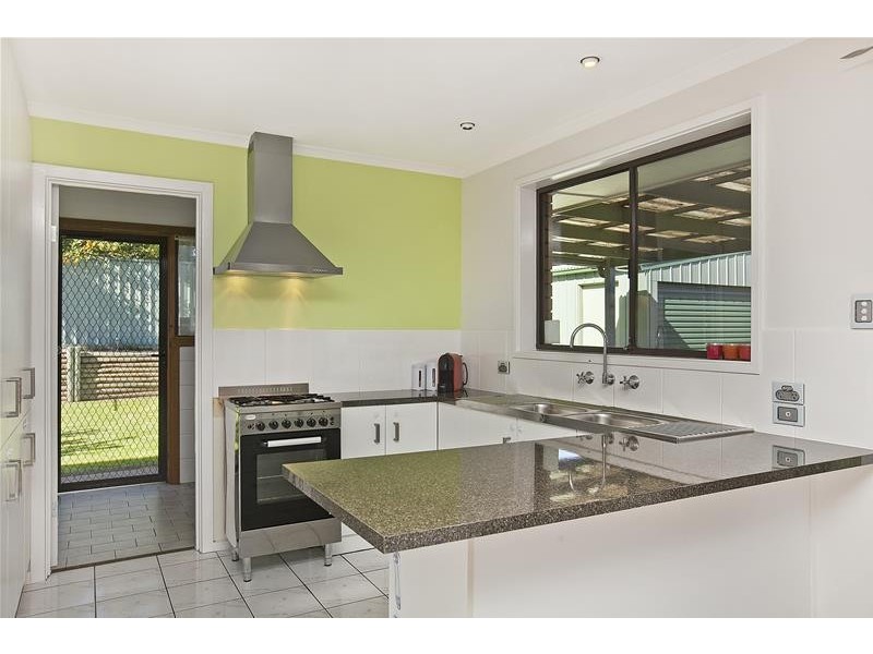 6 Rosemont Avenue, Woodcroft SA 5162