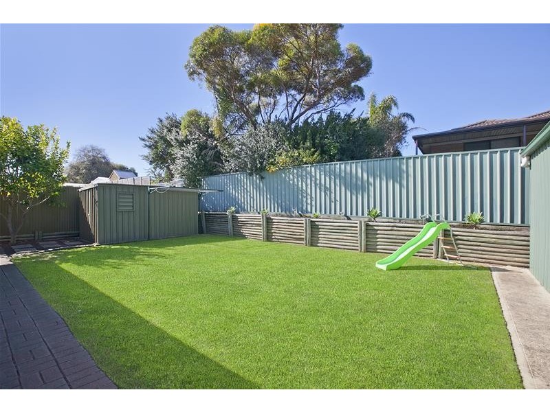 6 Rosemont Avenue, Woodcroft SA 5162