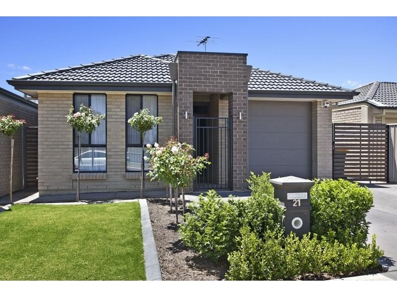 21 Karu Crescent, Mitchell Park SA 5043