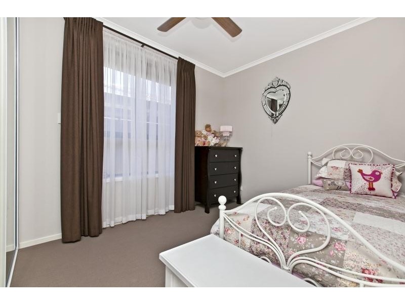 21 Karu Crescent, Mitchell Park SA 5043