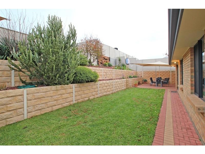 2 The Point, Reynella SA 5161