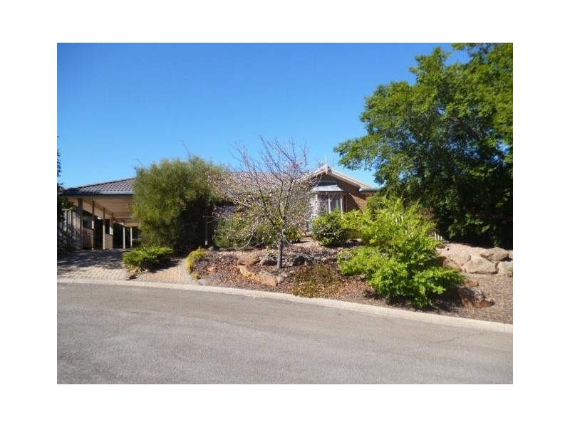 15 Oakbank Crescent, Sheidow Park SA 5158