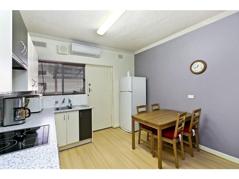 2/21 Chetwynd Street, West Beach SA 5024