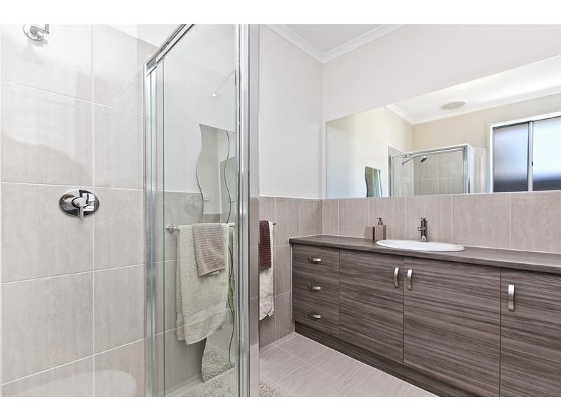 11 Inverness Avenue, Marion SA 5043