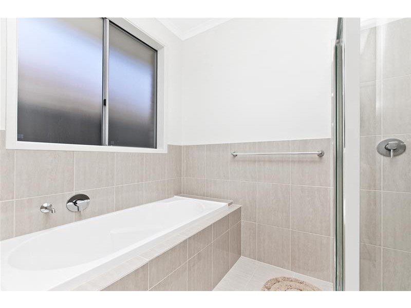 11 Inverness Avenue, Marion SA 5043