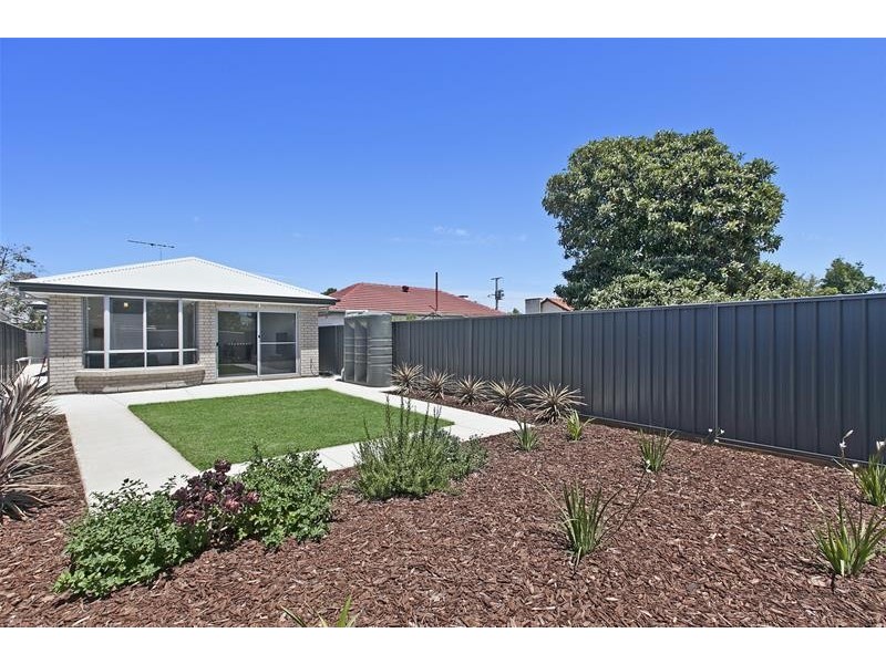 11 Inverness Avenue, Marion SA 5043