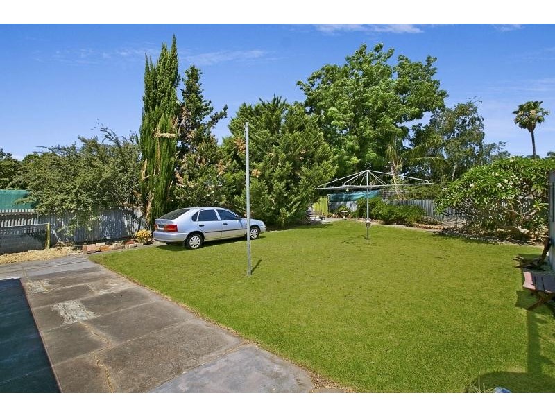 40 St Georges Avenue, Glandore SA 5037