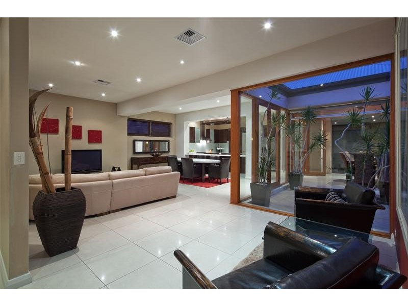 11A Pier Street, Glenelg SA 5045