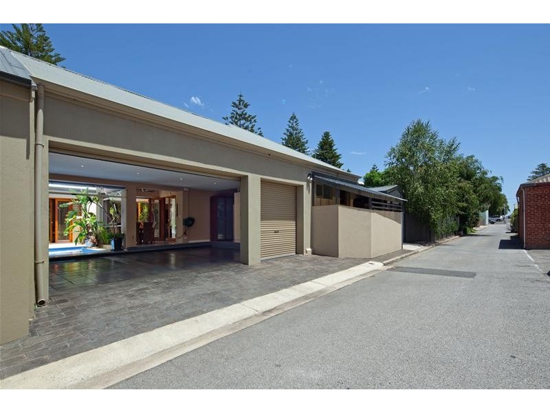 11A Pier Street, Glenelg SA 5045