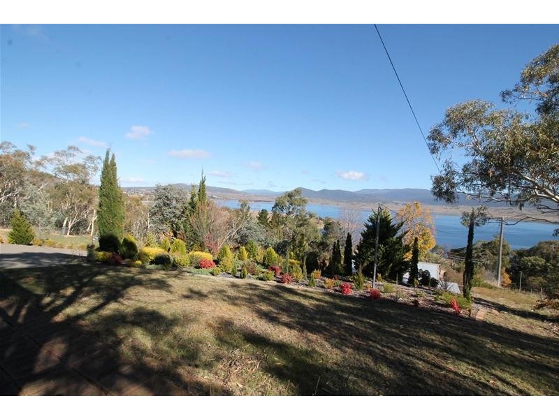 2 Kanangra Crescent, East Jindabyne NSW 2627