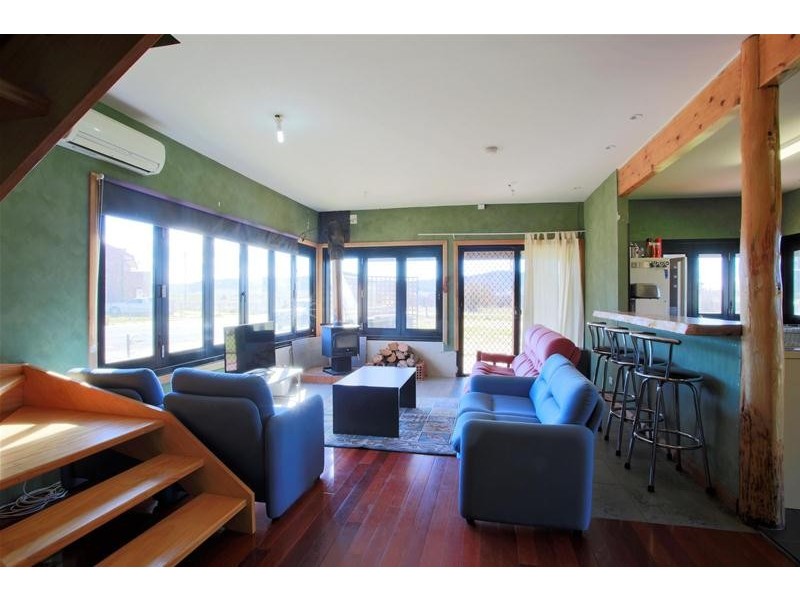 2 Southern Cross Drive, Berridale NSW 2628