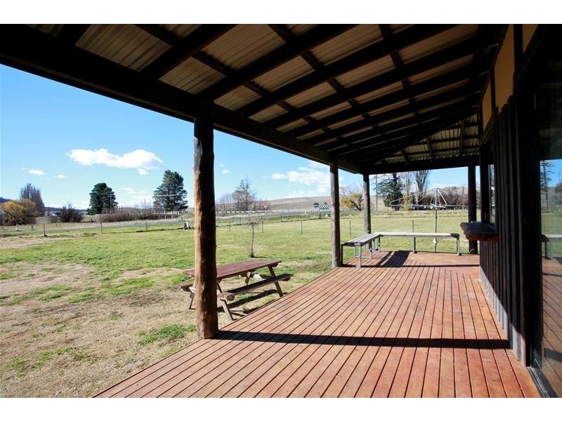 2 Southern Cross  Drive, Berridale NSW 2628