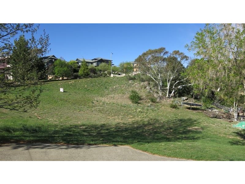 3 Tulong  Close, Jindabyne NSW 2627