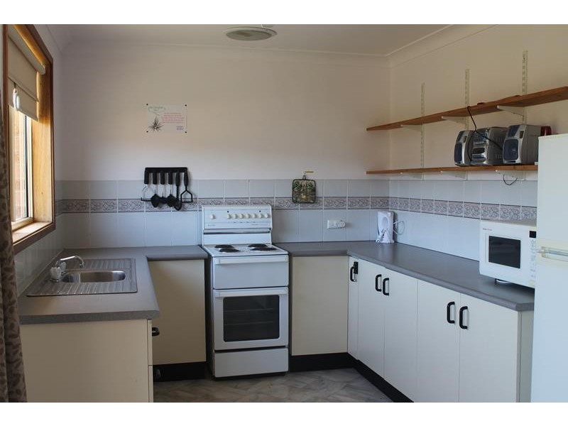 6 Gardenia Court, Kalkite NSW 2627