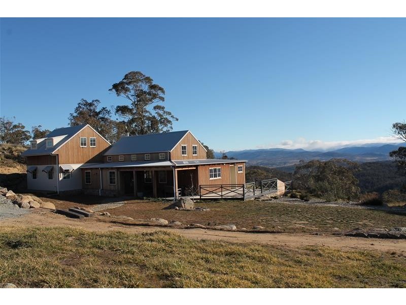 80 Castle Lane, East Jindabyne NSW 2627