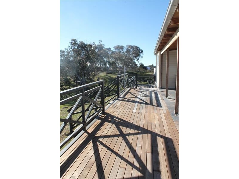 80 Castle Lane, East Jindabyne NSW 2627