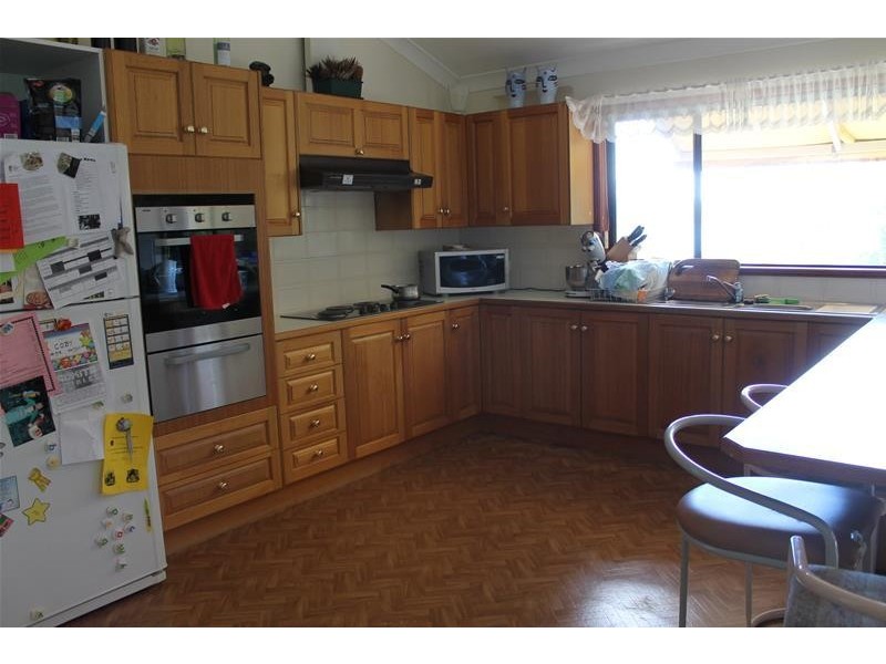 12 Rushes Bay Avenue, East Jindabyne NSW 2627